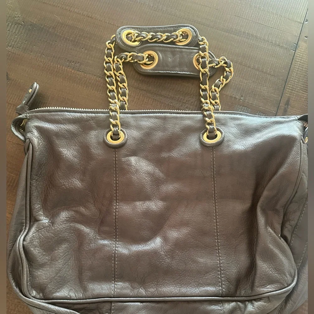 Juicy Couture Black & Grey Leather Tote Bag / Purse with Gold Chain Hardware - Picture 6 of 7